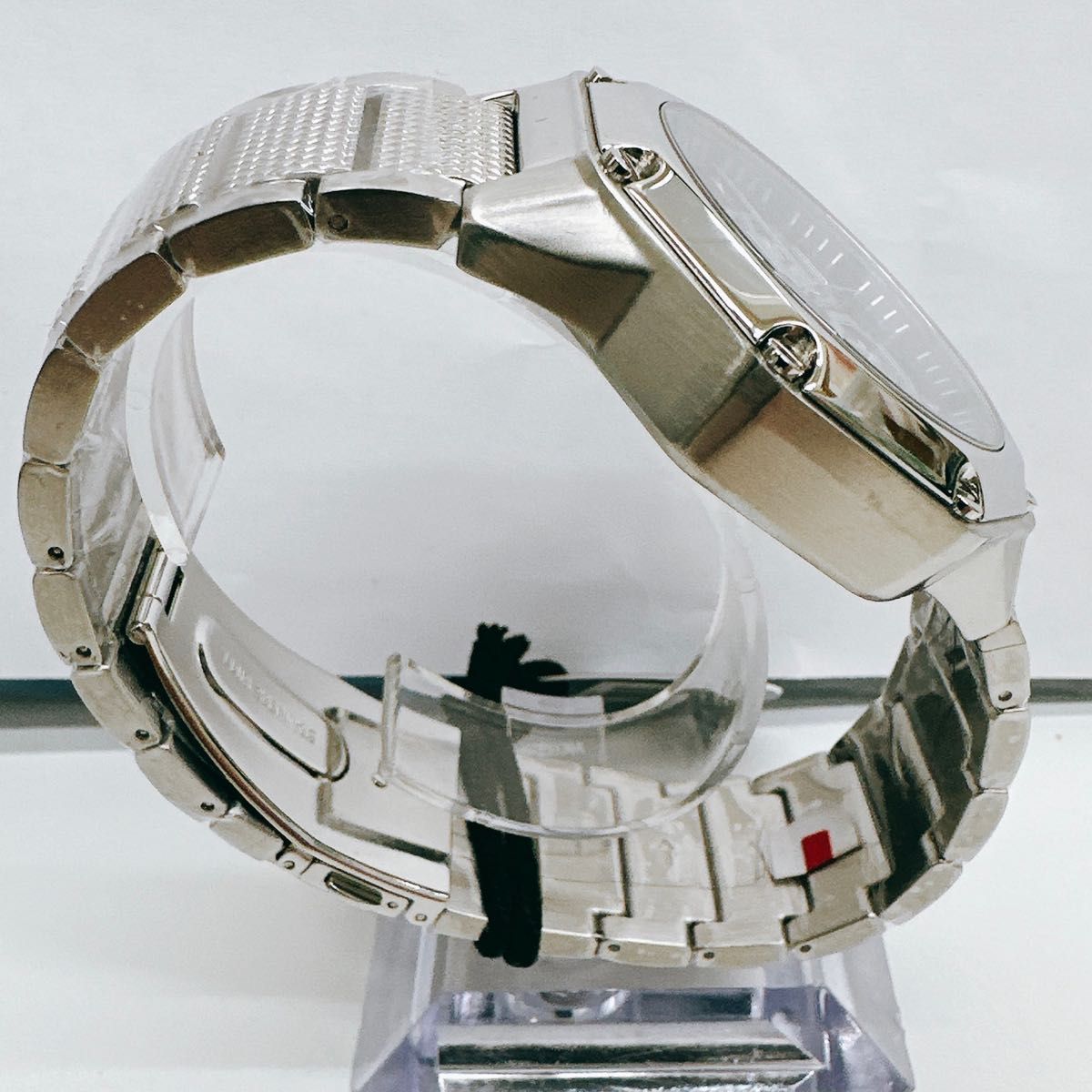 ヴェルサス ヴェルサーチ 定価4万円 シルバー クォーツ メンズ腕時計