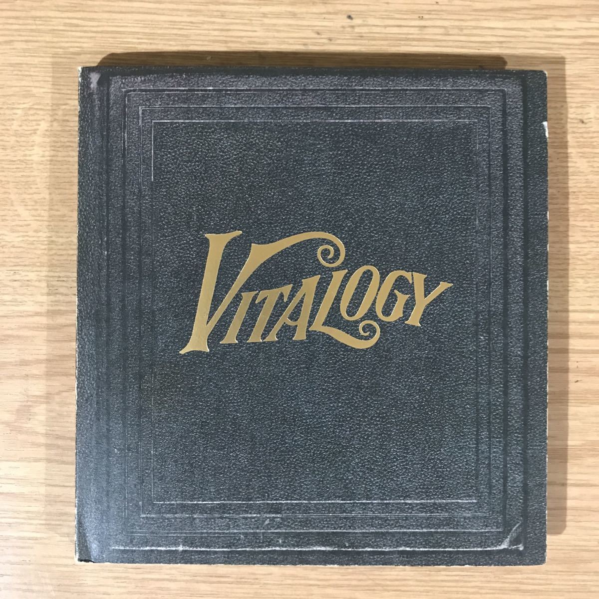 F1105 中古CD100円 PEARL JAM Vitalogy_画像1