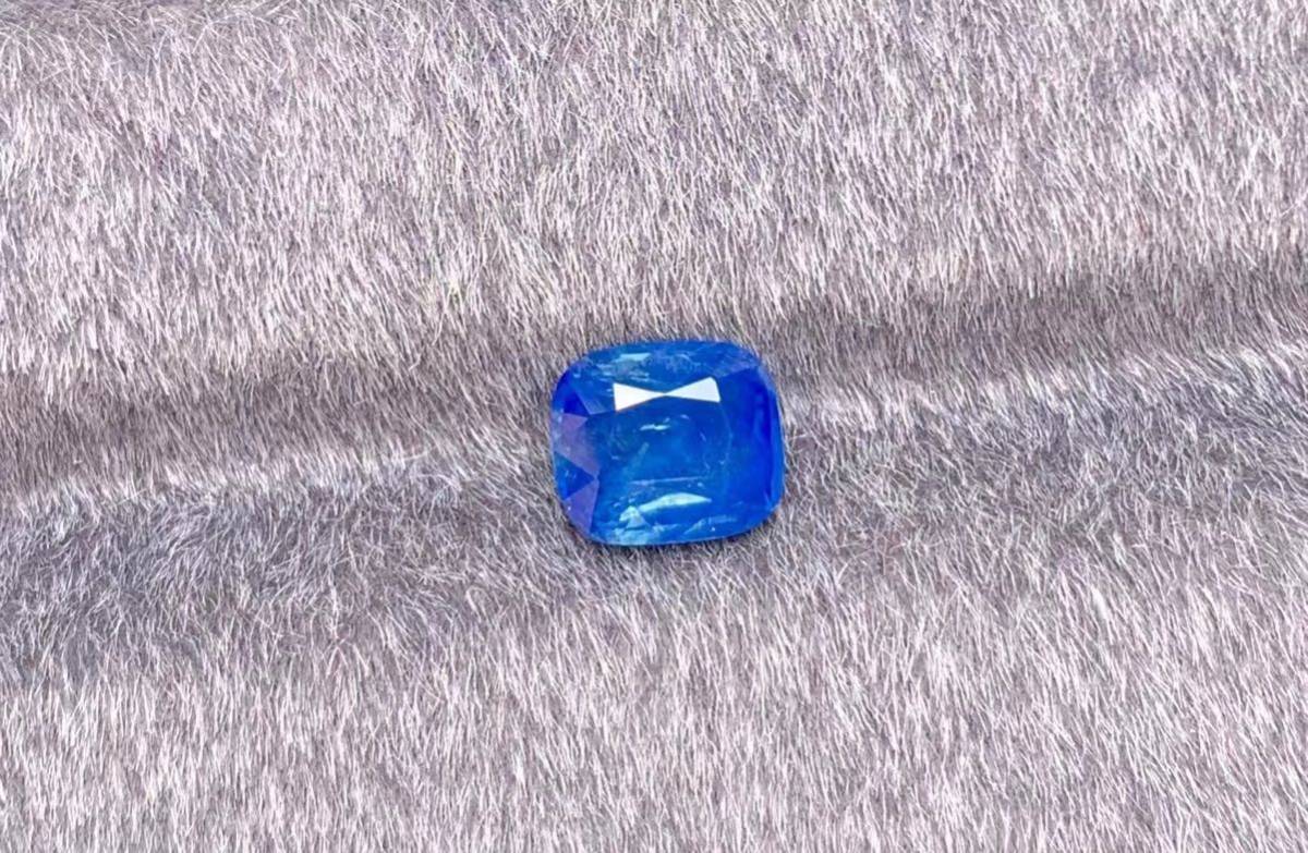 ご注意ください 特大非加熱天然パステルブルーサファイア 2.365ct