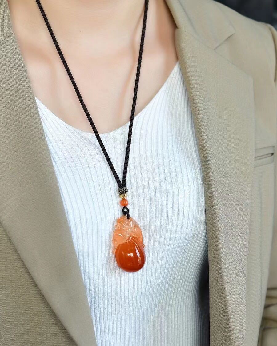 高級】レッド ラビットヘアールチルクォーツ ネックレス 35.6g | www