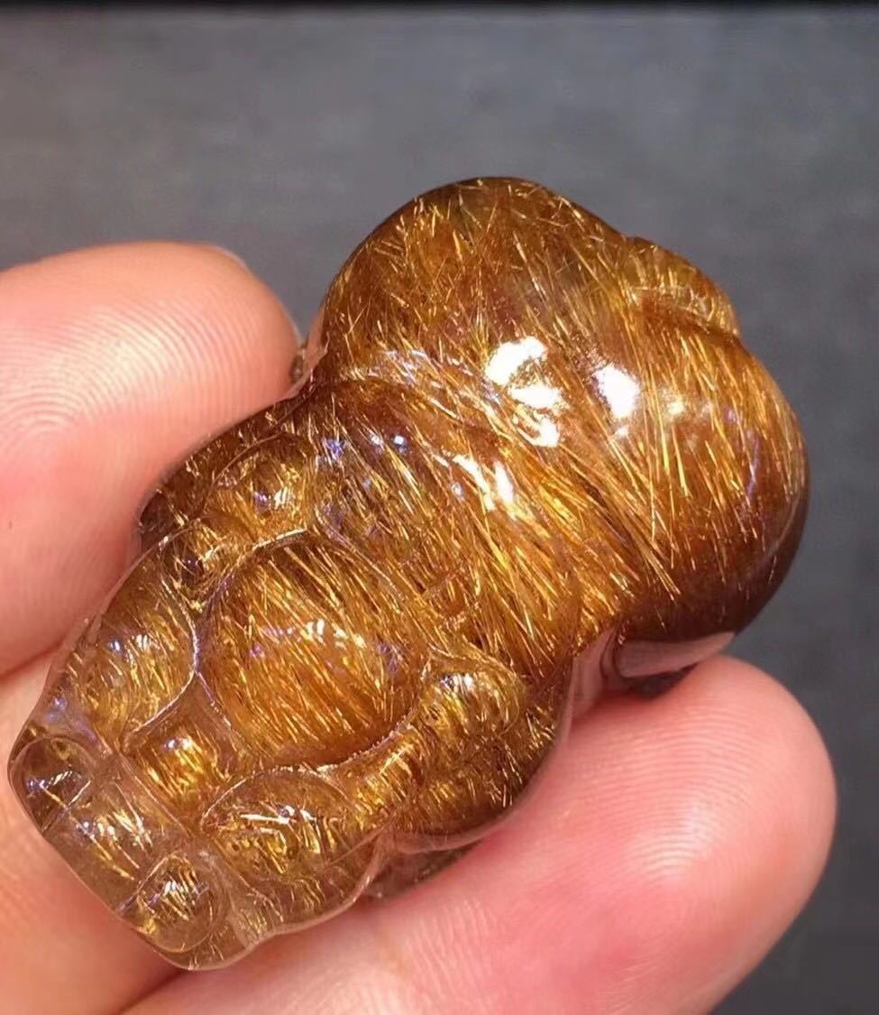 ピンク・ブルー ⭐︎天然銅色ゴールドルチルクオーツ ルース 貔貅 26.8