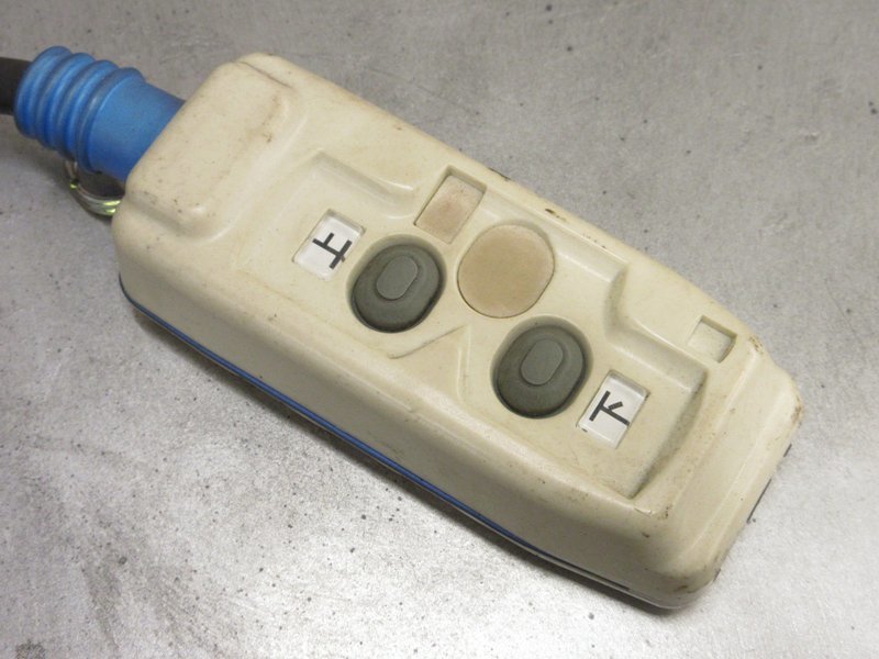 Yahoo!オークション - 【配送不可】日本機器鋼業 DC12V テーブル Yahoo!オークション - 【配送不可】日本機器鋼業 DC12V テーブル