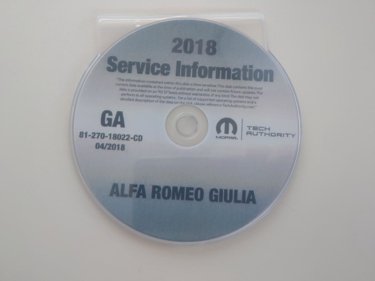 [正規品 1点のみ 中古]アルファロメオ 新型ジュリア(952) サービスインフォーメーション CD 2018年4月度版 2.0TB・2.9クアドリ対応