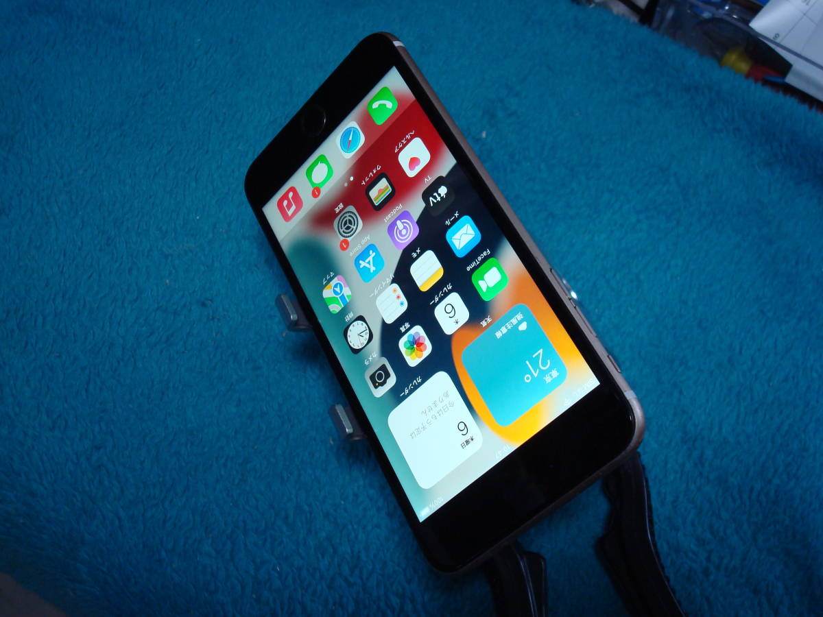 iPhone 6S Plus 64GB au解除 新品大容量バッテリ 新品液晶パネル iOS 15.7.4 送料無料