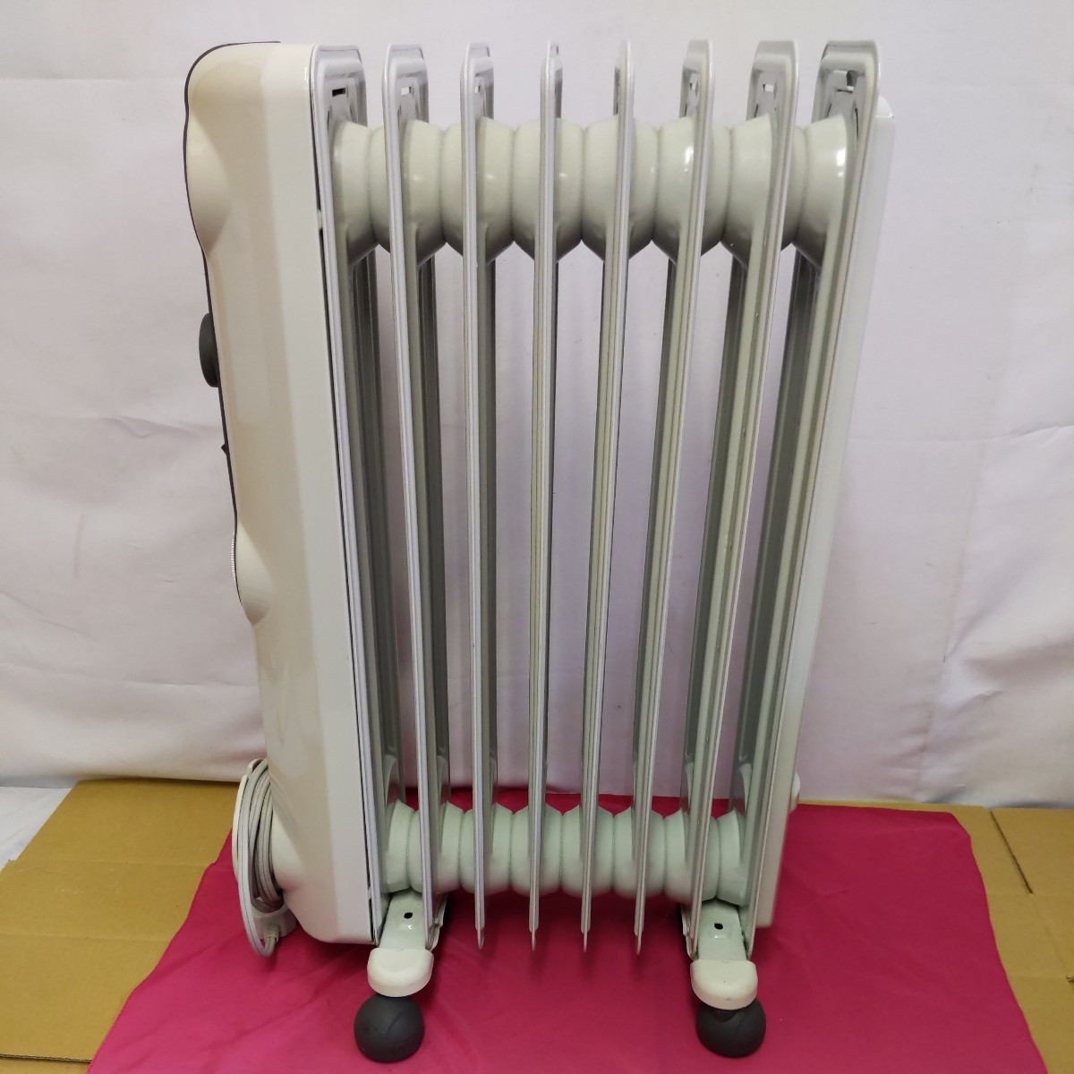 *[te long gi oil heater ]De\'Longhi model number HJ0812 1200W changeable type mineral oil repeated . source . system attaching air conditioning consumer electronics oil heater 81-79