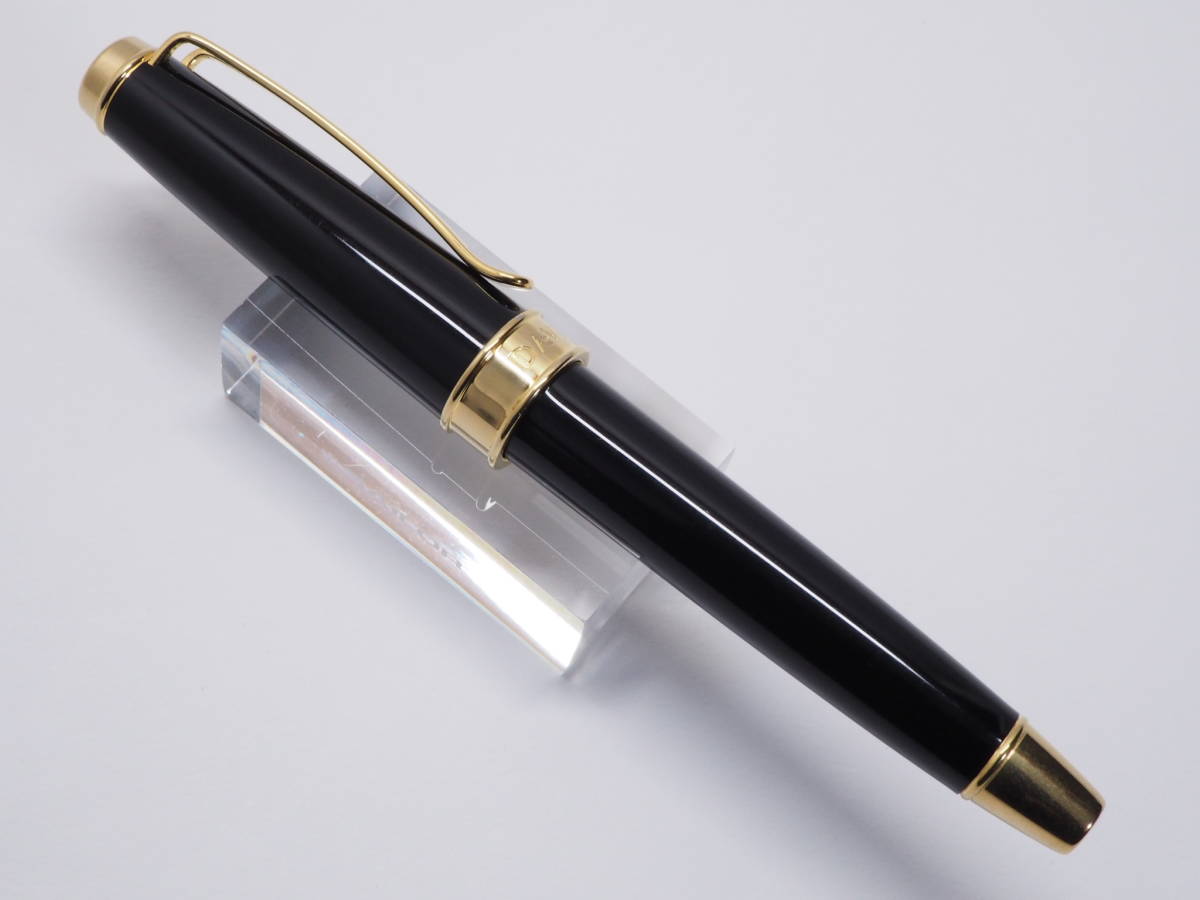☆ダビドフ レジン ミニ ブラック ゴールド 18K 万年筆☆SAILOR