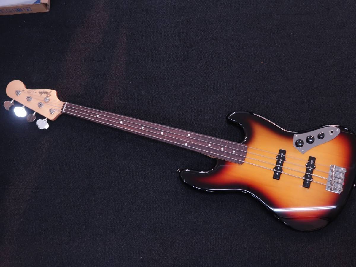 美品 Fender Japan/フェンダージャパン エレキベース JAZZ BASS OFFSET