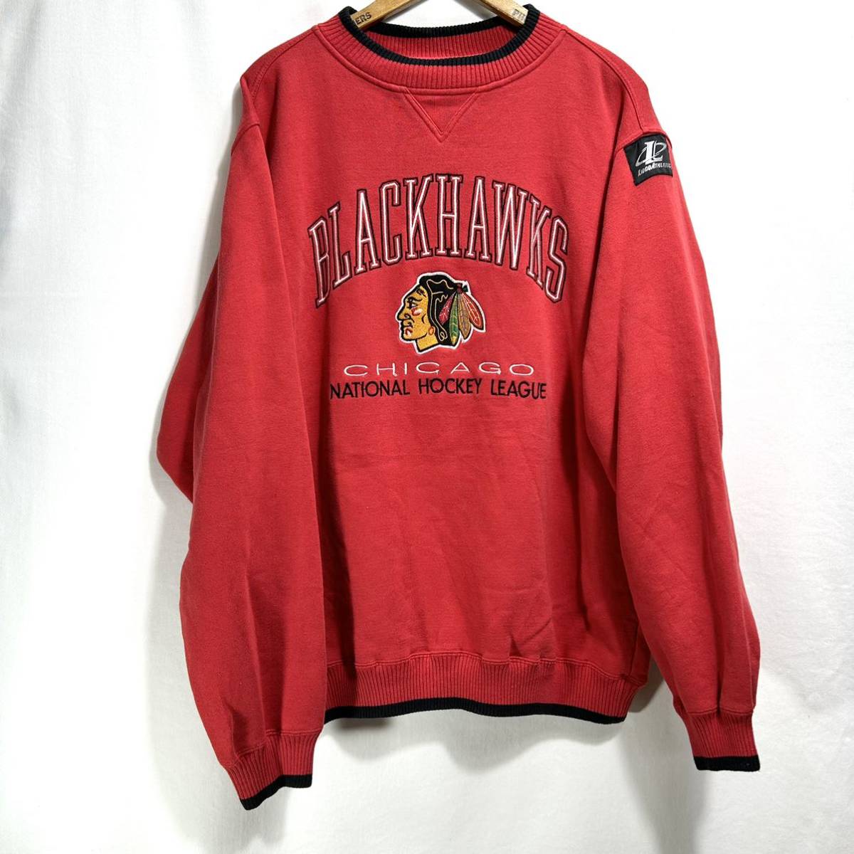 ■ LOGOATHLETIC NHL ブラックホークス インディアンヘッド 刺繍ロゴ 切り替えし スウェット トレーナー サイズXL アメカジ 赤 ホッケー ■_画像1