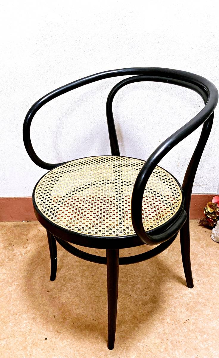 ☆1脚のみ!!☆ トーネット THONET 209 ウォルナット 椅子 イス 黒
