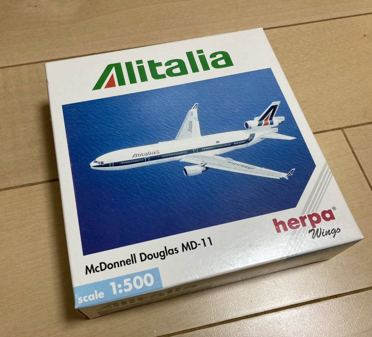 ヘルパ 1/500 アリタリアイタリア航空 MD-11完成品 230406