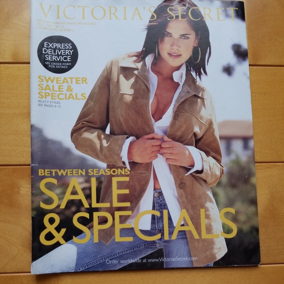 victoria's secret between seasons sale & specials 2003 vol.1_画像1