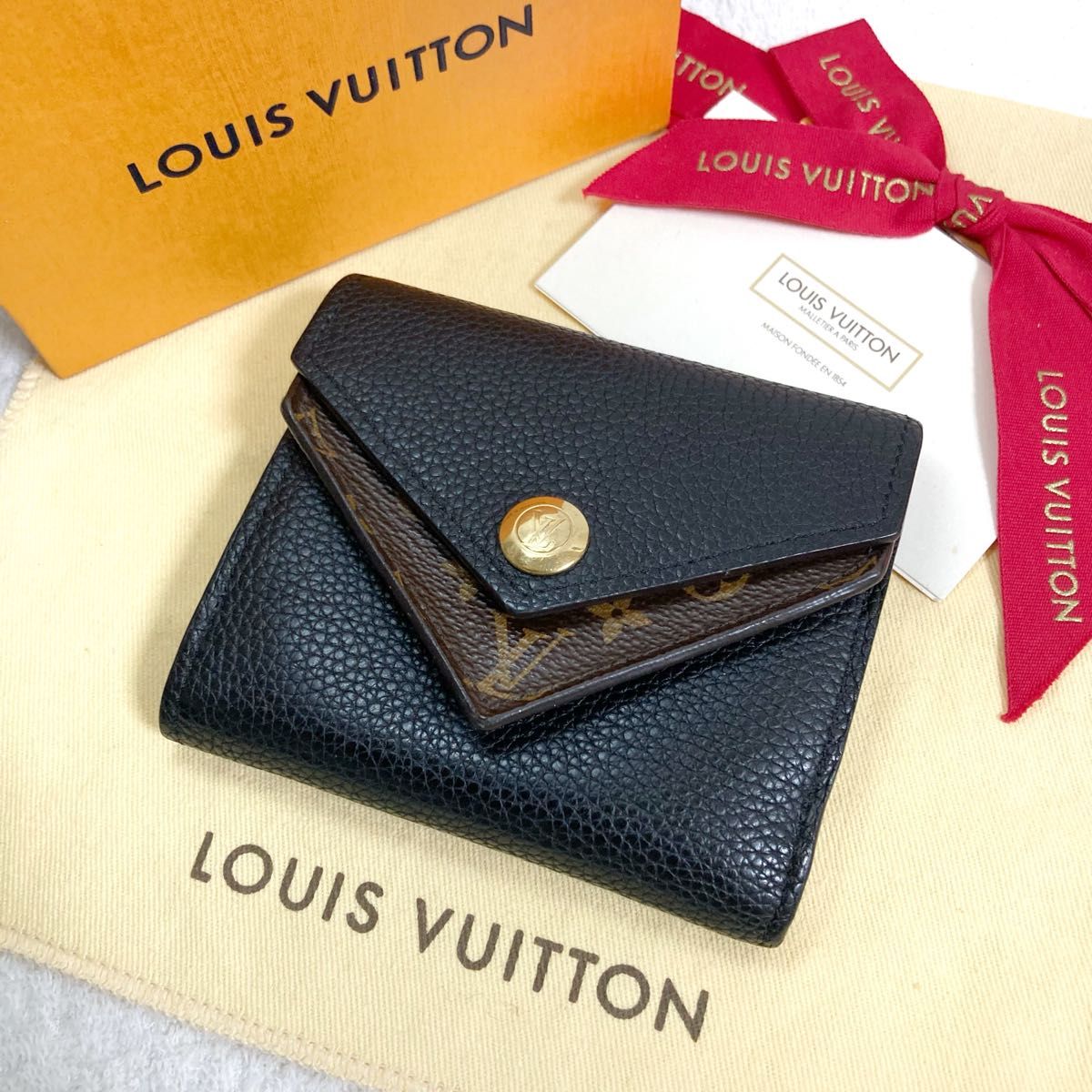 美品　ルイヴィトン　ポルトフォイユ ドゥヴルV コンパクト 三つ折り財布 LOUIS VUITTON