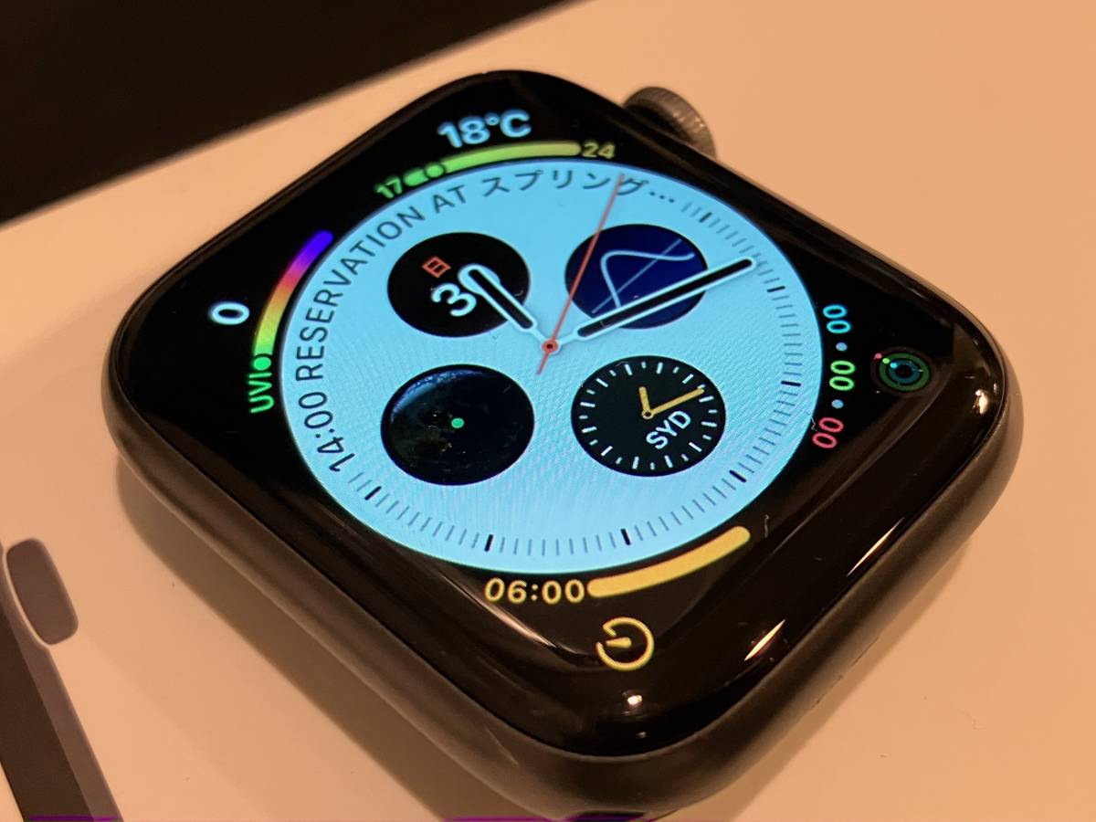 ヤフオク! - Apple Watch Series 4 (GPSモデル)