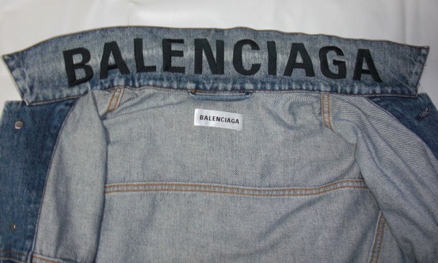 SALE! バレンシアガ　BALENCIAGA 　ロゴデニムジャケット ・サイズ36・USED本物です_画像4