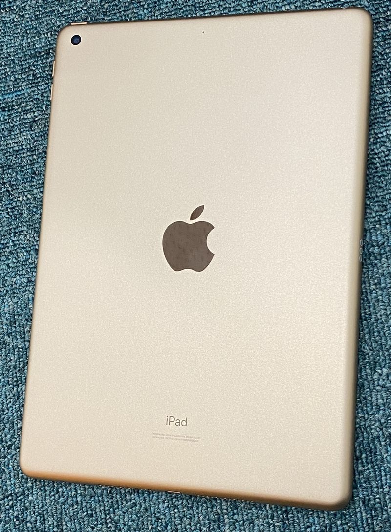 iPad 10.2インチ 第8世代 Wi-Fi 32GB MYLC2J/A ゴールド 美品 使用