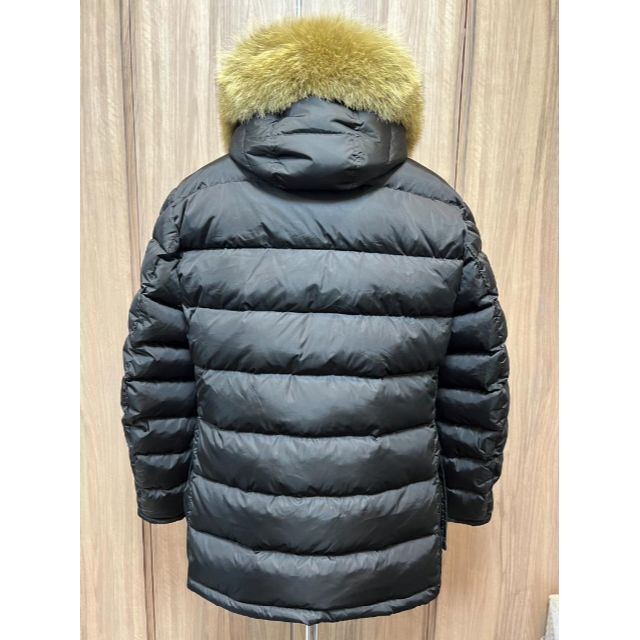 定価32万円!!☆新品未使用・本物保証☆ MONCLER CLUNY 2 ダウン