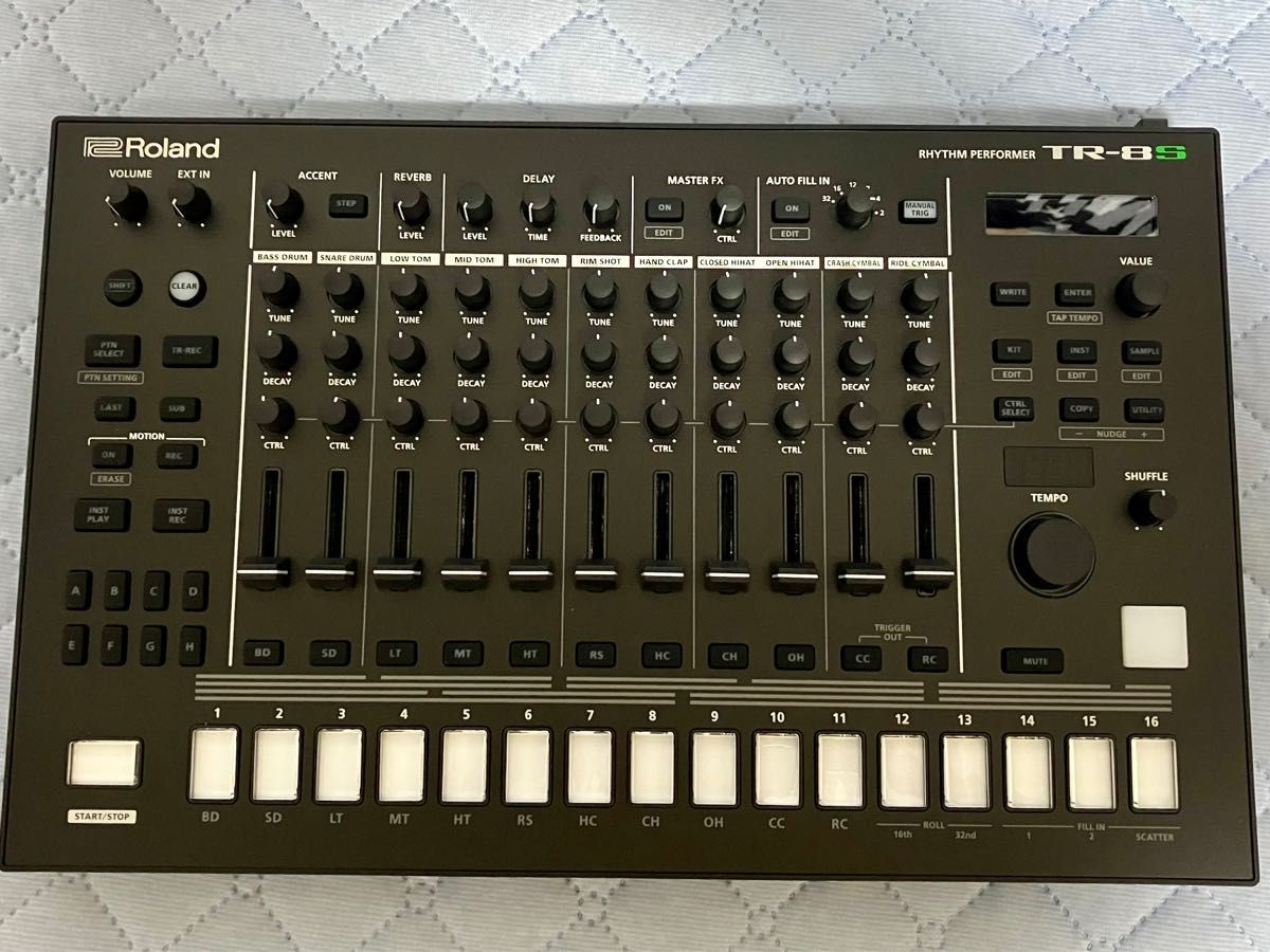 GWセール〉【極美品・おまけ付】Roland TR-8S / decksaver|Yahoo