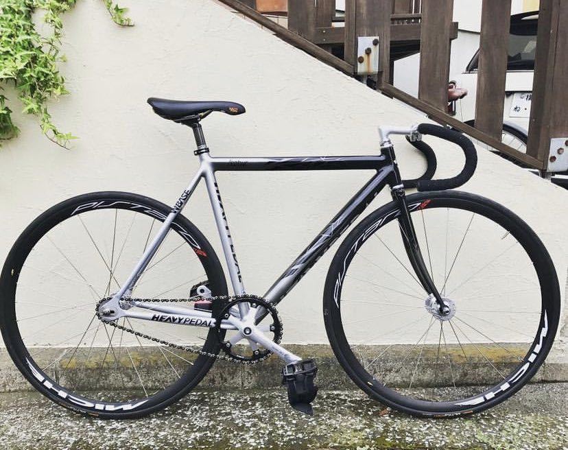 Yahoo!オークション - heavypedal zephyr SILVER ピストバイク Yahoo!オークション - heavypedal zephyr SILVER ピストバイク