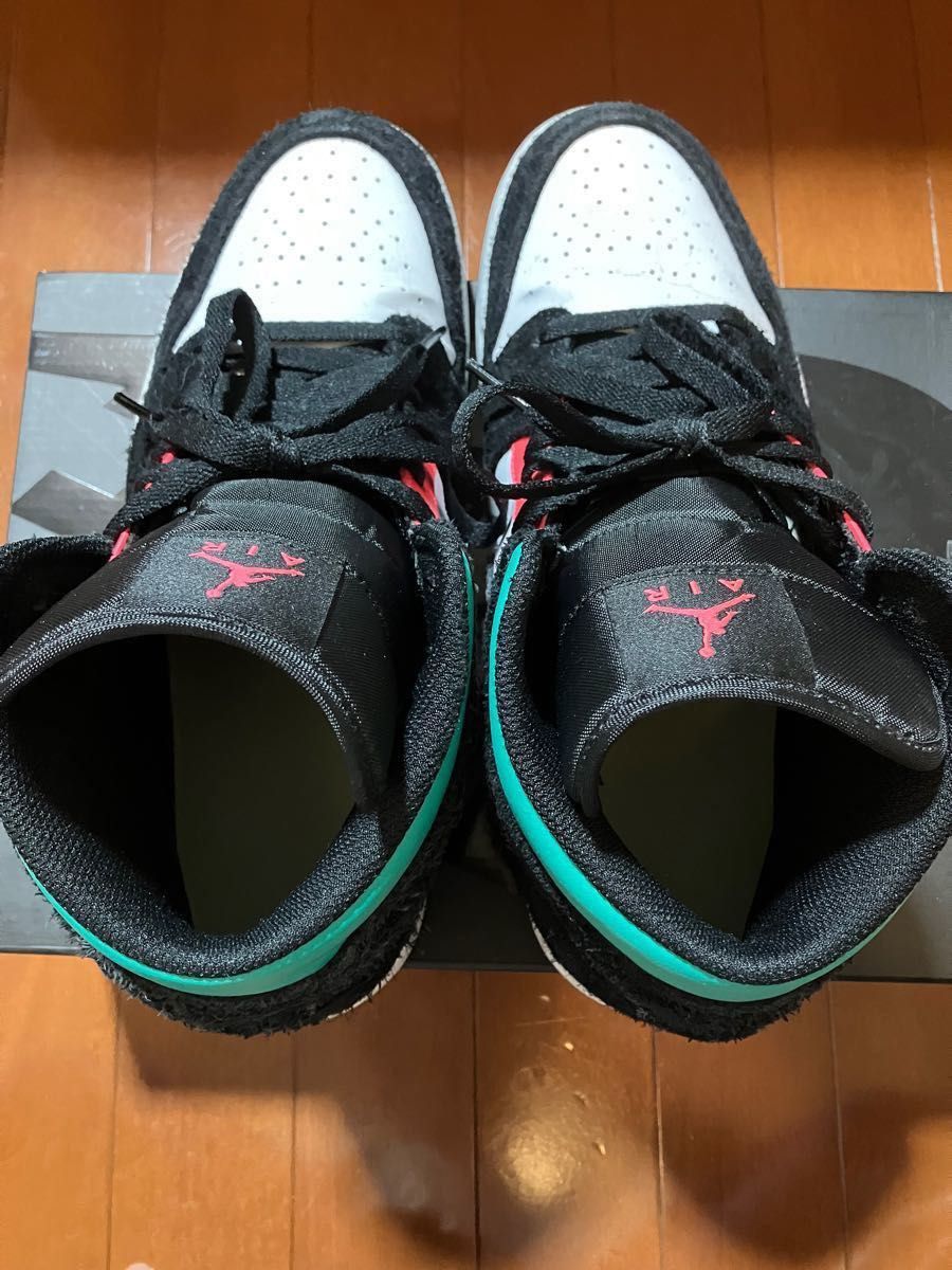 Nike Air Jordan 1 Mid SE "South Beach" 5