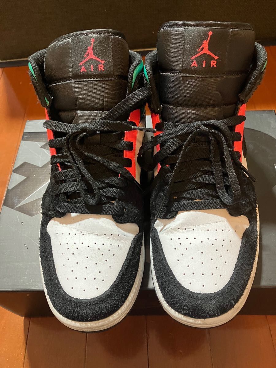 Nike Air Jordan 1 Mid SE "South Beach" 4