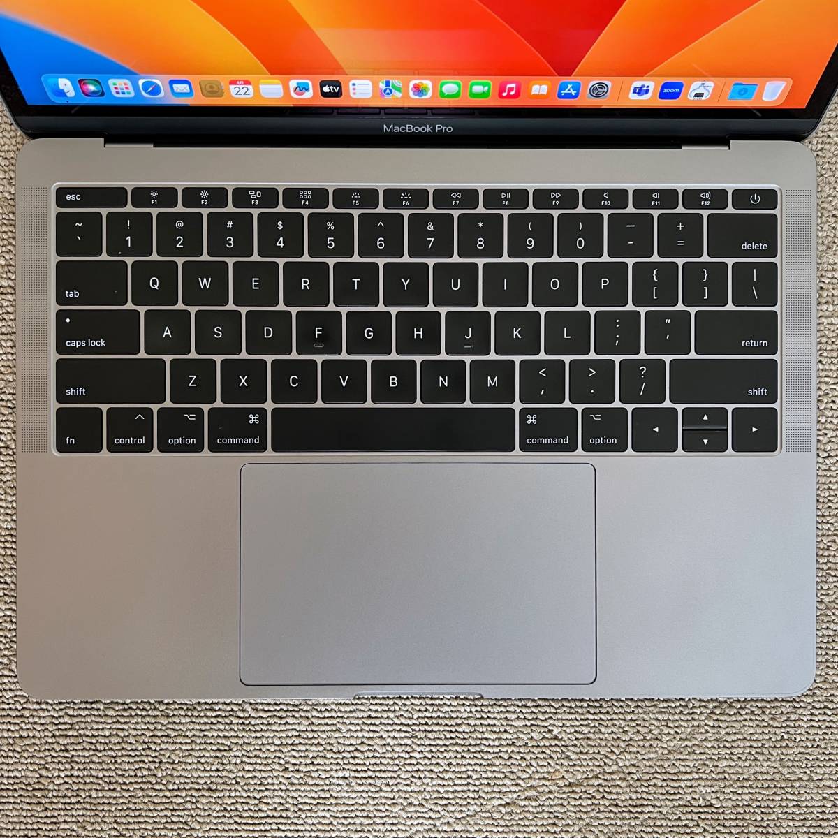 Apple MacBook Pro 13-inch A1708 2017 Dual Core-i5 Memory:16GB