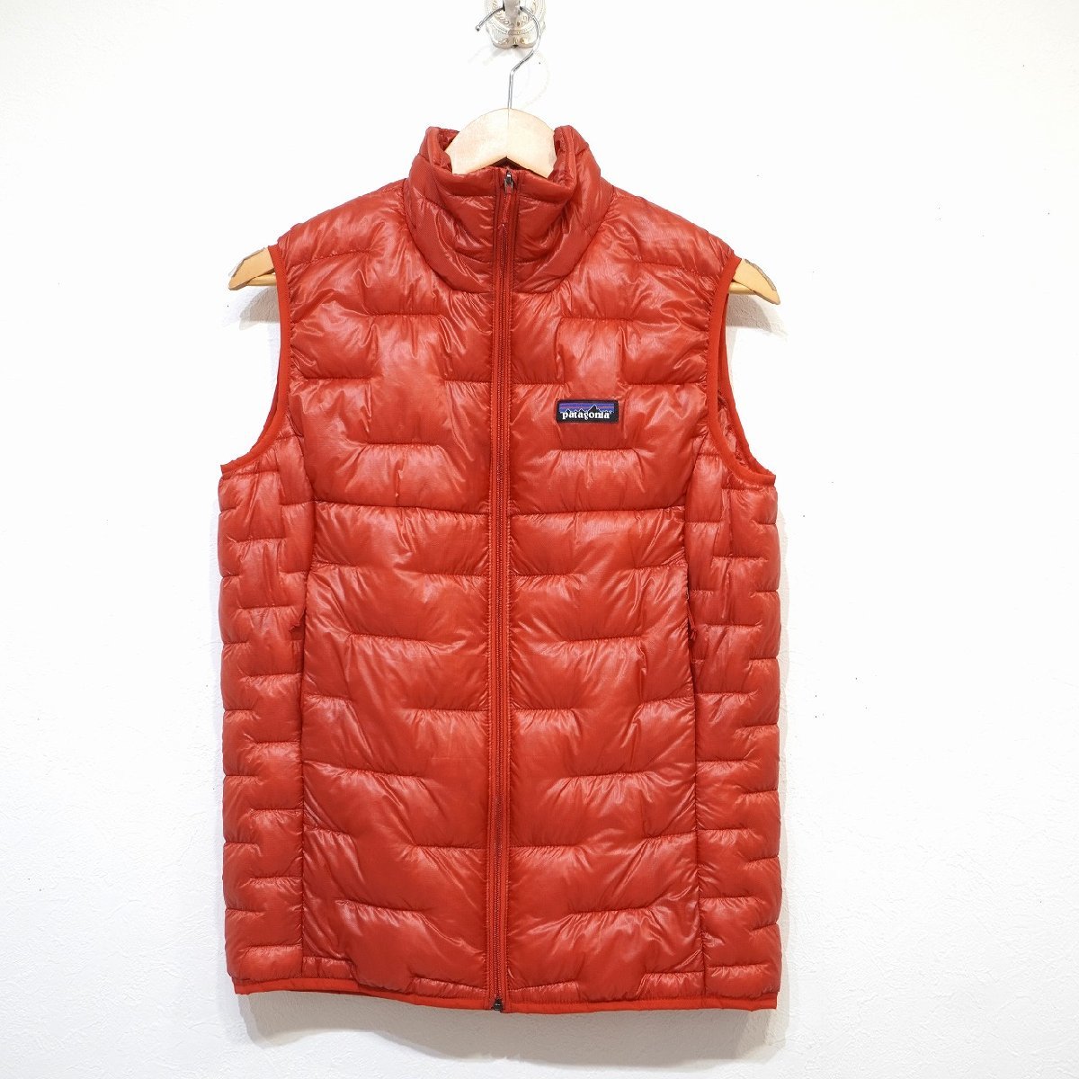 patagonia (XS) メンズ　マイクロパフ ベスト 84075SP19 M'S MICRO PUFF VEST 赤　パタゴニア H4-6_画像1