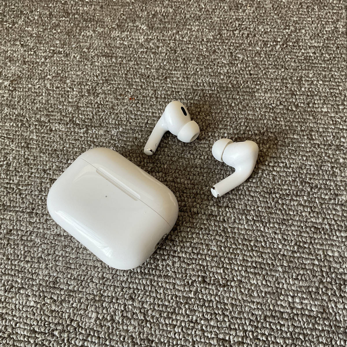 AirPods Pro 第2世代両耳充電ケース付良品動作確認ＯＫ 商品細節