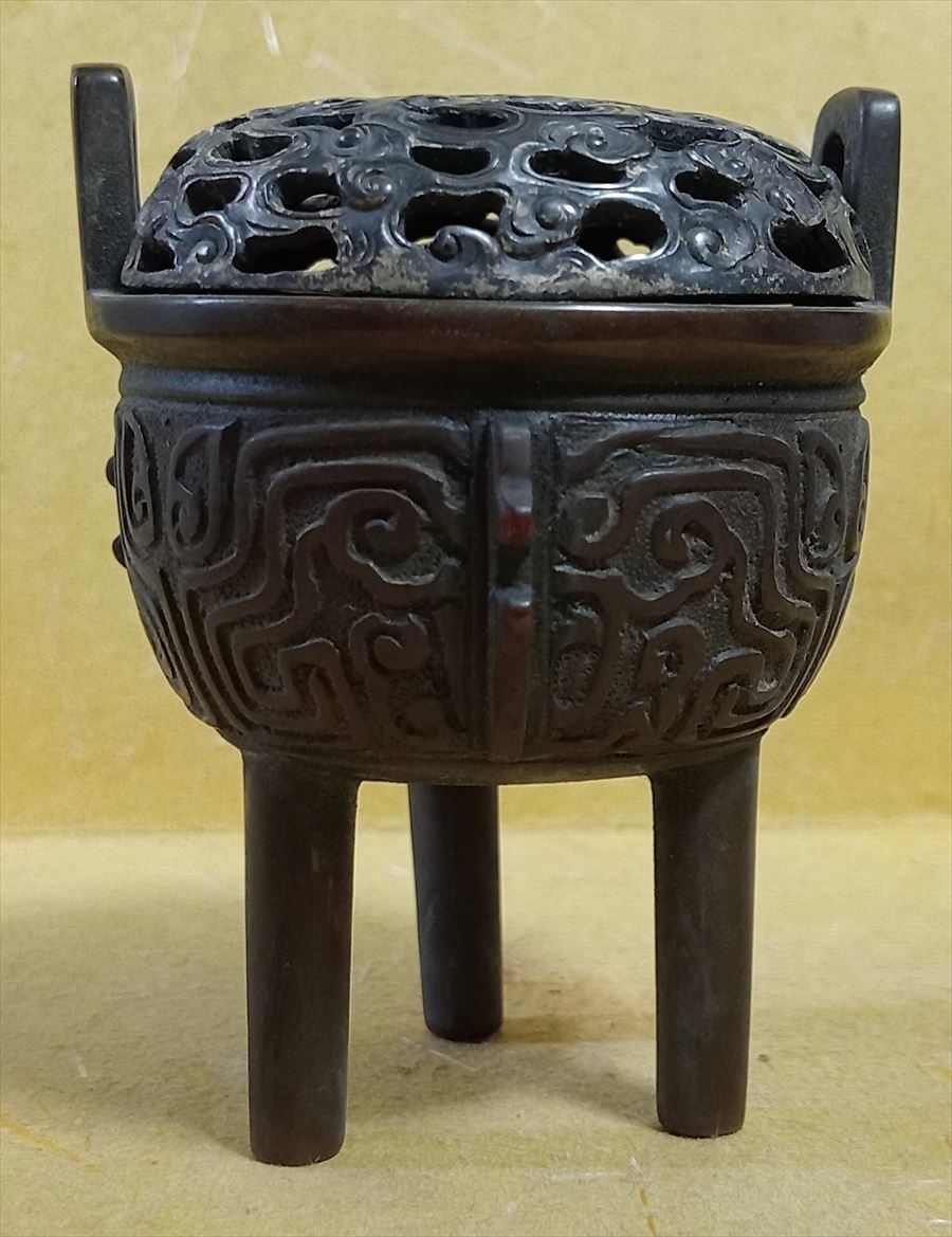 中国 明代 明時代 銅鼎 銅香炉 銅器 古銅 青銅 雲紋 銀蓋 時代物 古美術