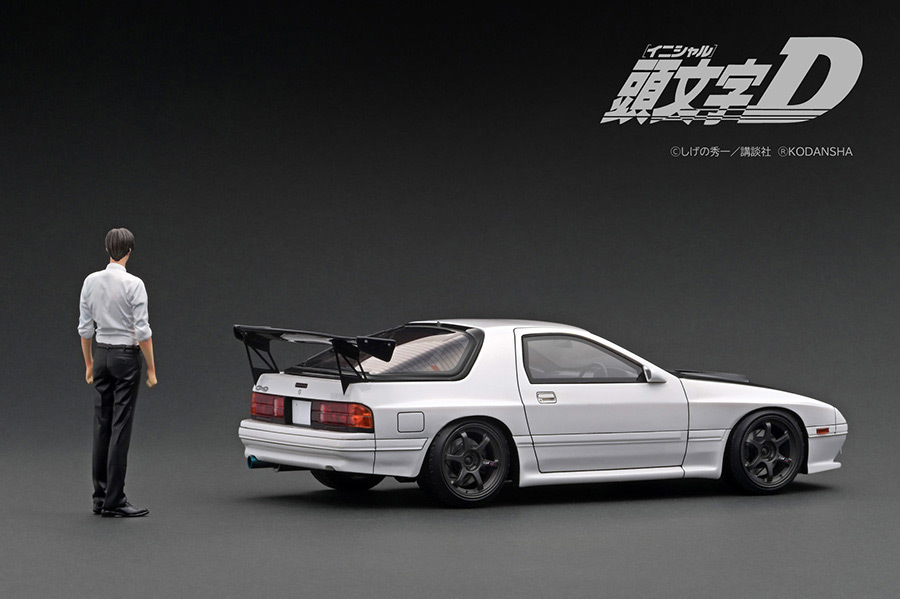 イグニッションモデル・WEB限定 1/18 頭文字D マツダ サバンナ RX-7