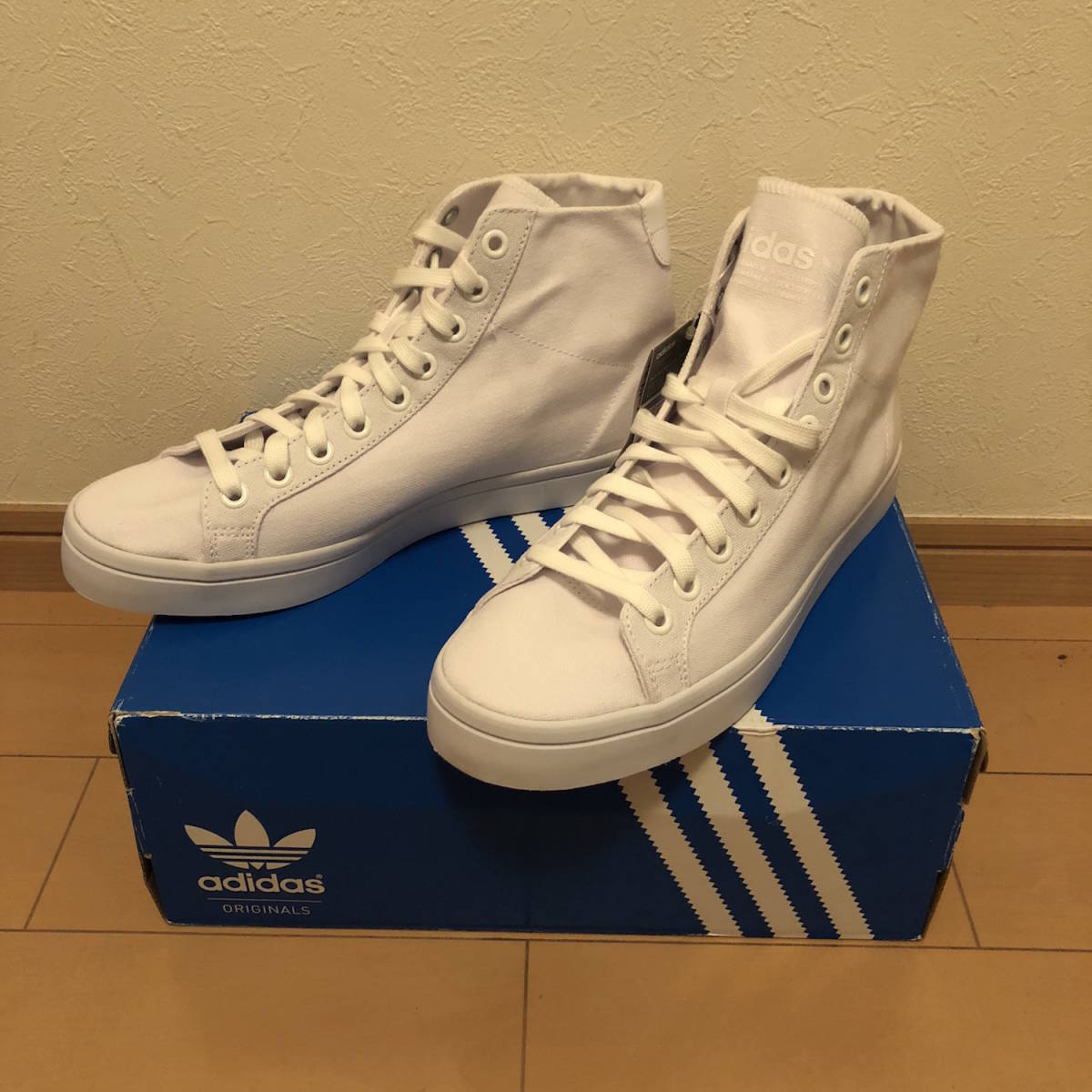 adidas court vantage canvas