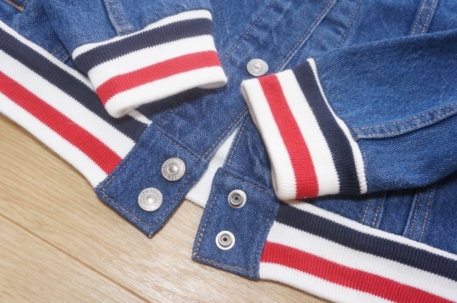 J173　即決　新品　Levi’s リーバイス　トリコロールカラーリブデザイン ユーズド加工 デニムジャケット　トラッカージャケット　M_画像10