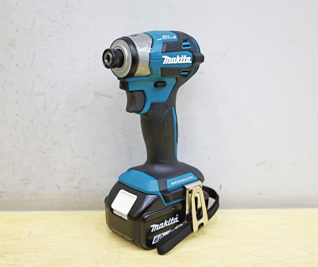 0810A23 未使用 新型 makita マキタ 充電式インパクトドライバ
