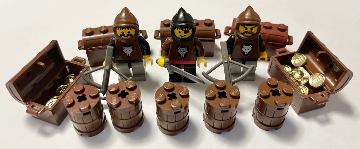 LEGO お城シリーズ】ウルフ盗賊団3体+宝箱セット|PayPayフリマ