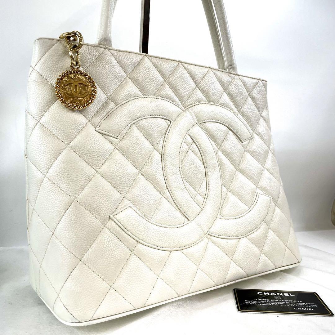 美品 CHANEL シャネル 復刻トート トートバッグ キャビアスキン 白