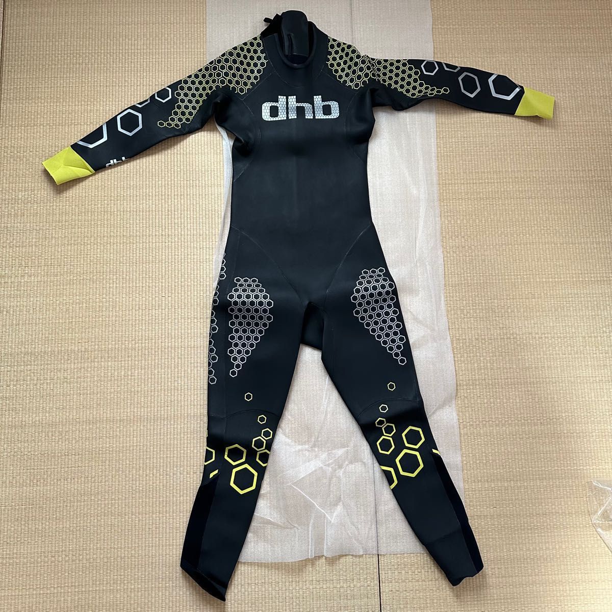 dhb aeron メンズm mサイズ 未使用 2020年購入 ウェットスーツ dhb aeron メンズm mサイズ 未使用 2020年購入 ウェットスーツ