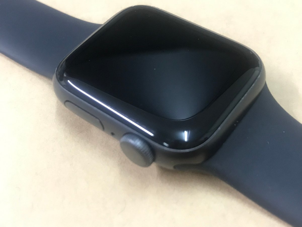 ○中古○ Apple Watch Series 5 GPSモデル 40mm MWV82J/A ブラック