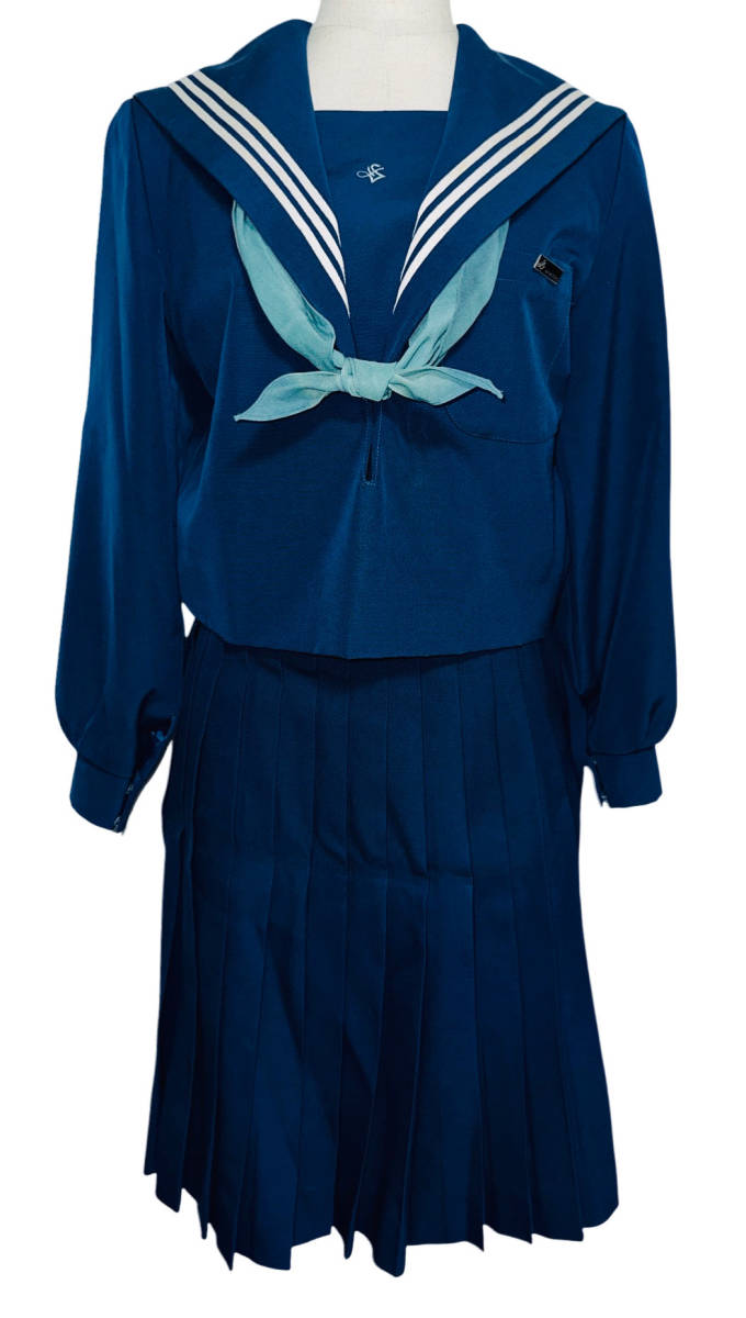 愛知淑徳高等学校 / 制服 / 卒業生保管品/ 指定品 / セーラー / スカート / スカーフ / ソックス