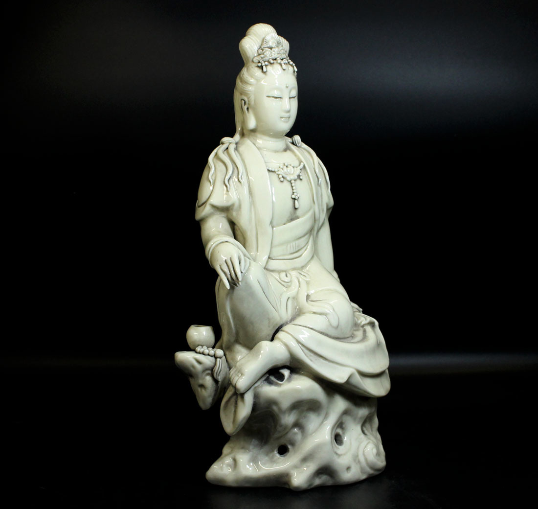 中国古美術 仏像 徳化窯白磁観音菩薩像 明時代何朝宗徳化窯観音像-