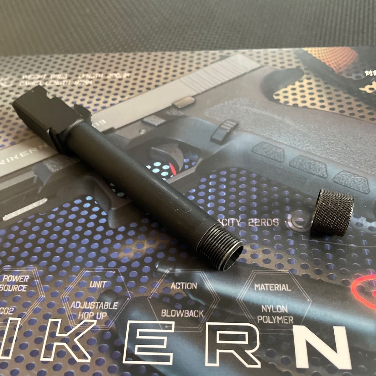 Carbon8 (カーボネイト) CO2GBB ストライカーナイン STRIKER-9 CB04