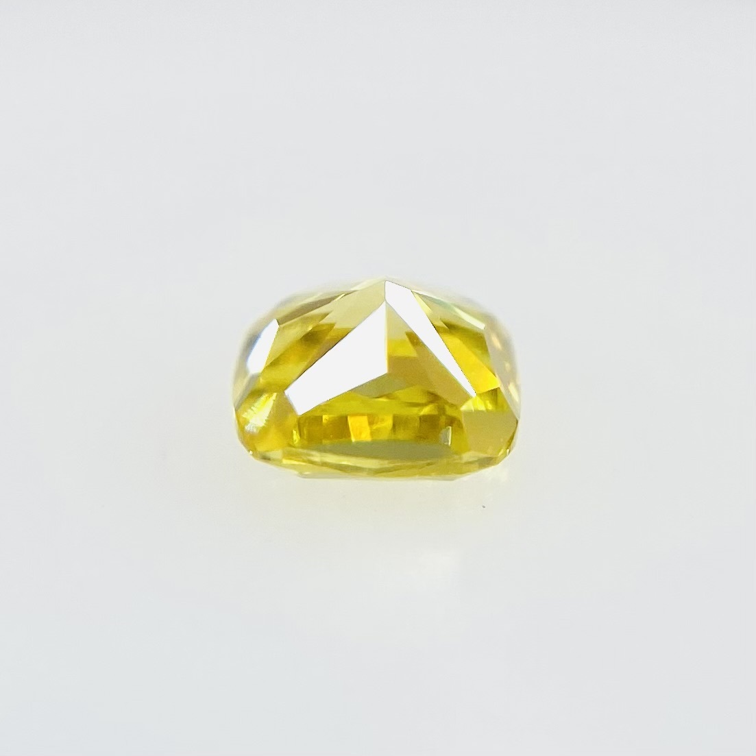 FANCY VIVID YELLOW 0.236ct X/RT2040/CGL www.anac-mali.org
