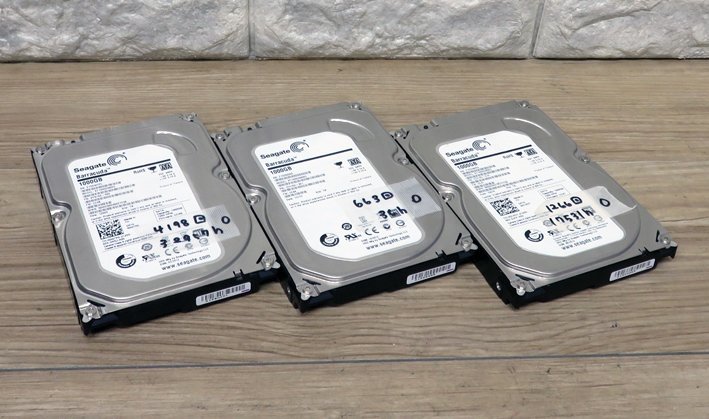 新しい季節 ≪中古品≫Seagate 3.5 1T ST1000DM003 x3 t23041707