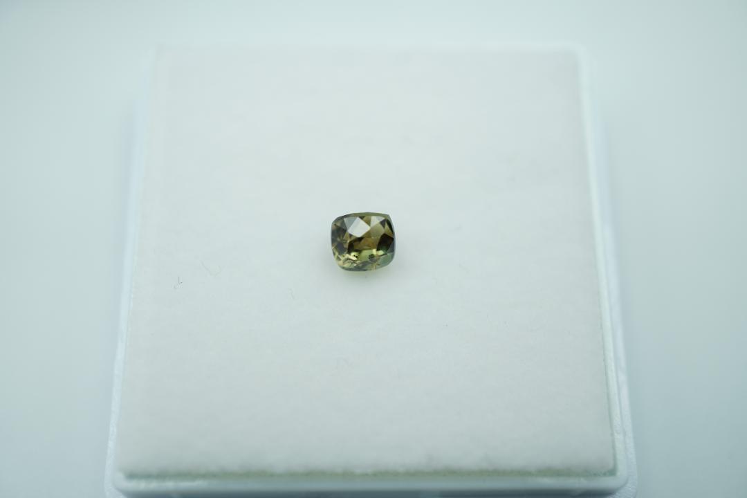 UNISEX S/M 天然 アレキサンドライト ルース 0.98ct 定価18万! 裸石