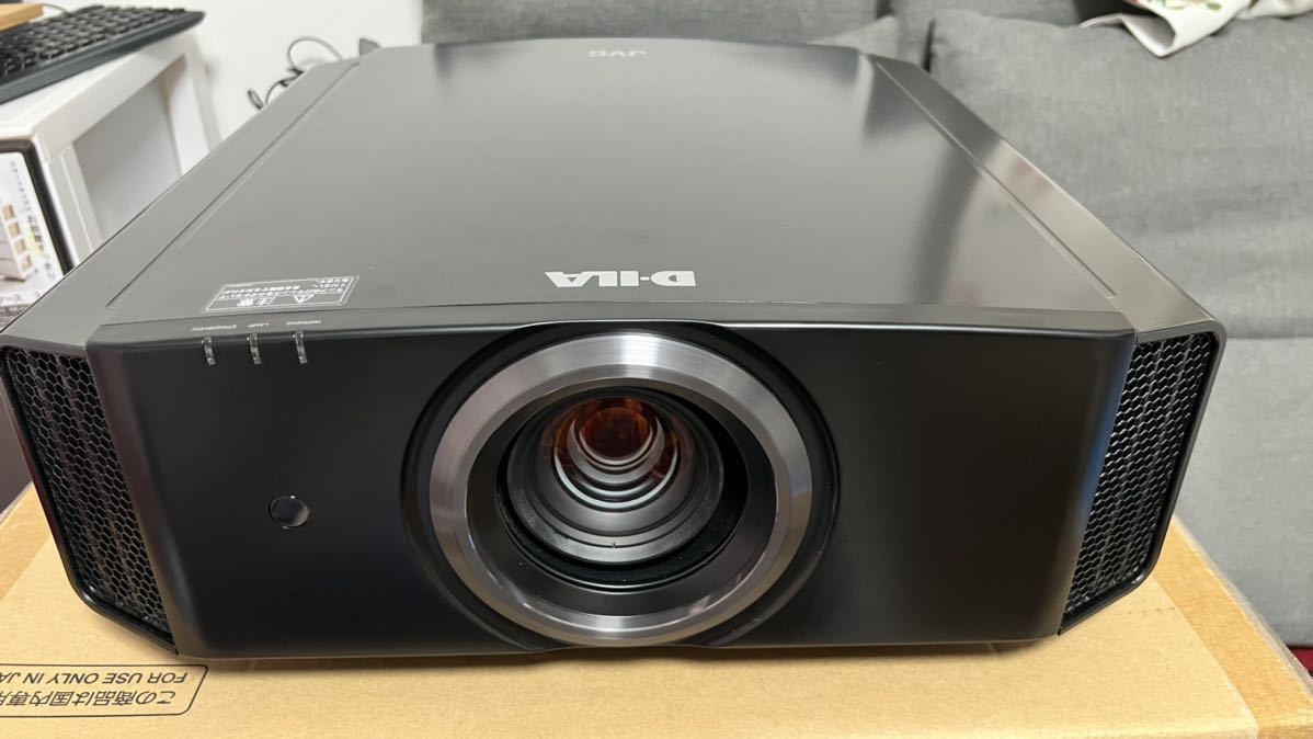 JVC D-ILA プロジェクター ホワイト白 DLA-X30-W-