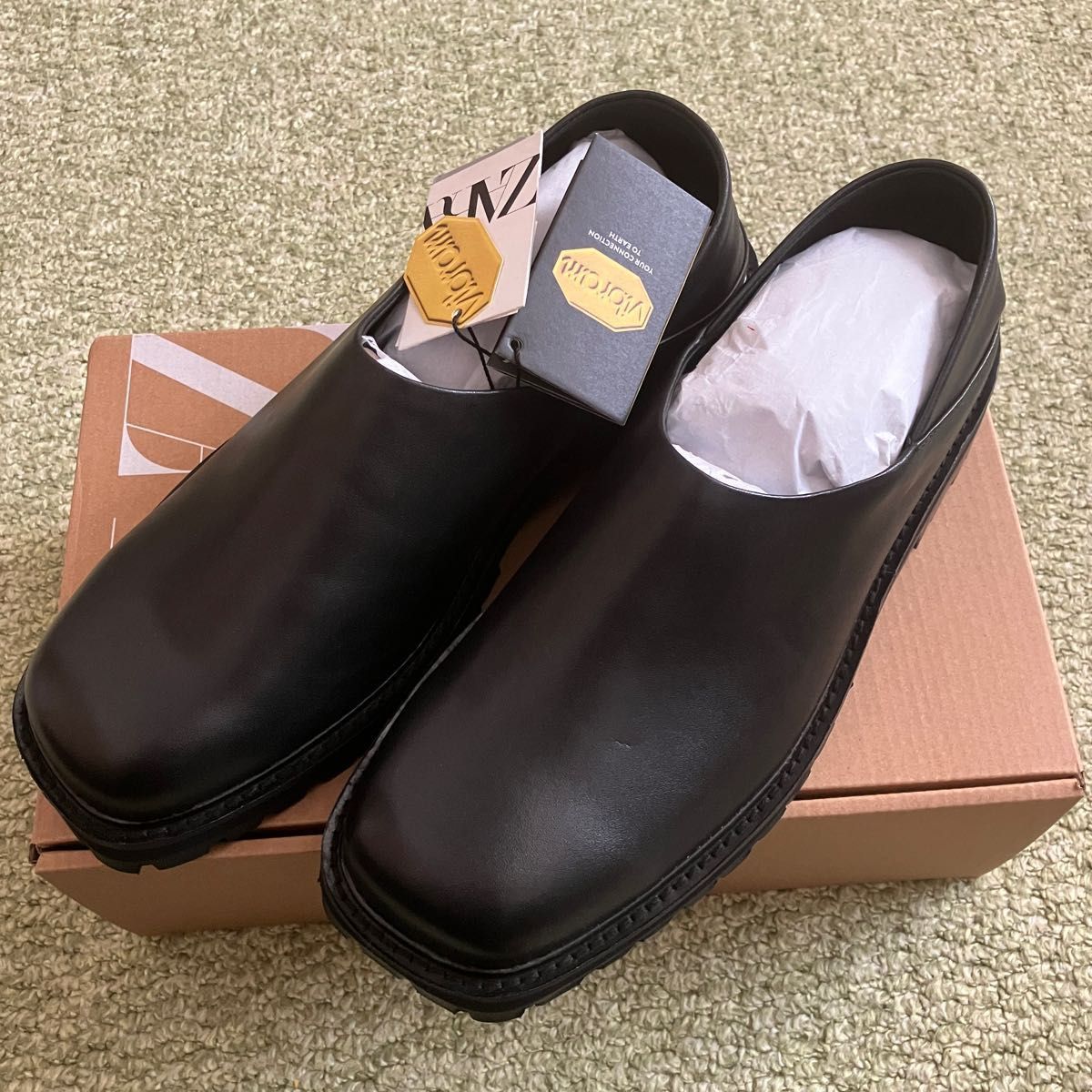 史上一番安い メルカリ ZARA - VIBRAM® レザーミュール 2023年最新