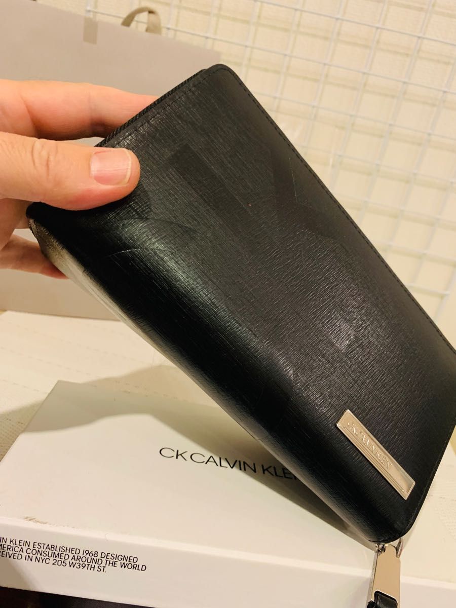 日本未入荷 【極美品】CALVIN KLEIN レザー ロングウォレット ラウンド