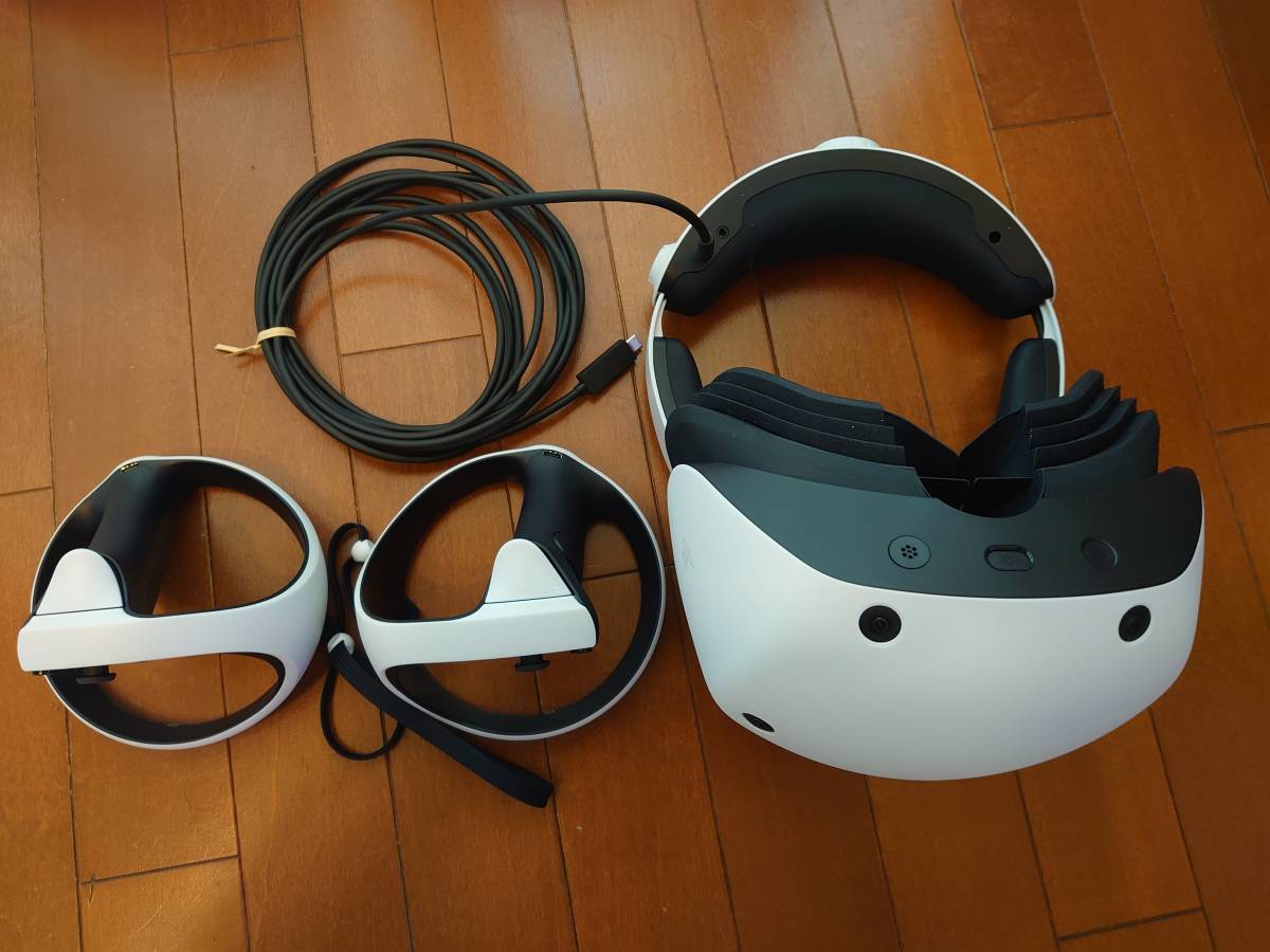 【送料込み】SONY PSVR2 プレイステーションVR2 CFIJ-17001本体 PS5