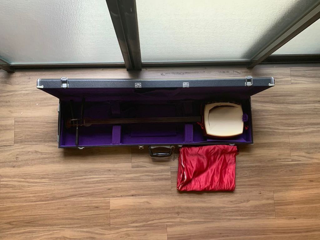地唄 中棹三味線 紫檀 ハードケース、カバー、音緒、胴掛け付き