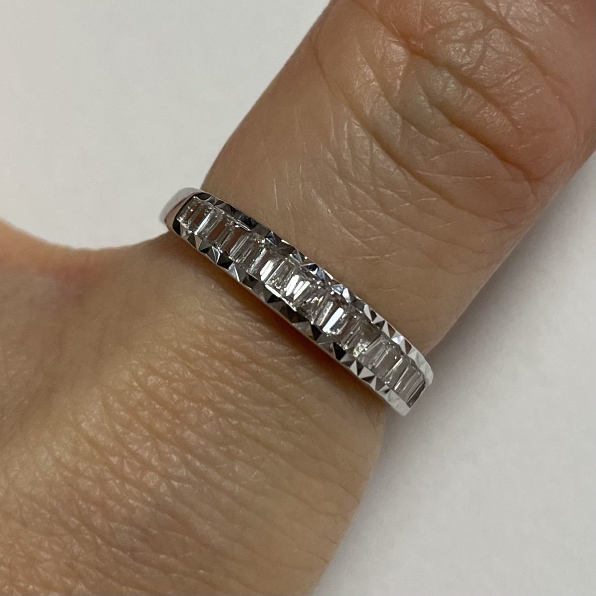 逸品】 ミキモト 3つのお花とダイヤの指輪 #12 0.02ct K18Wgold リング