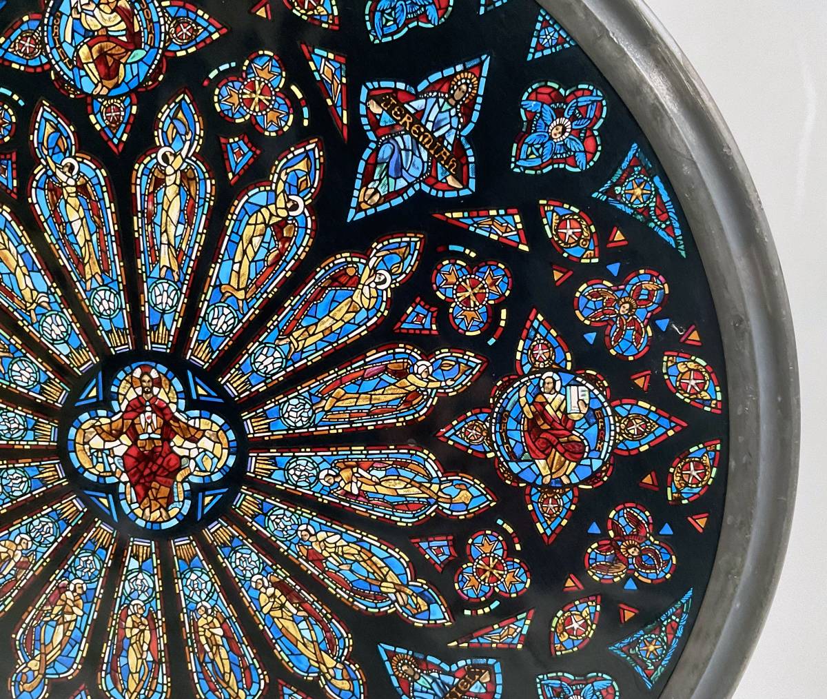 セント・ジョン・ザ・ディヴァイン大聖堂 バラ窓 ステンドグラス