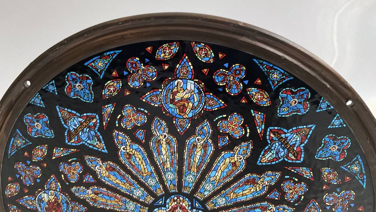 セント・ジョン・ザ・ディヴァイン大聖堂 バラ窓 ステンドグラス